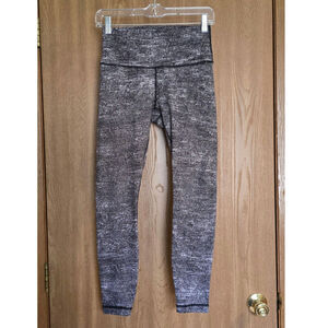 Lululemon Wunder Under High Rise Crop leggings Rush Jacquard Black White